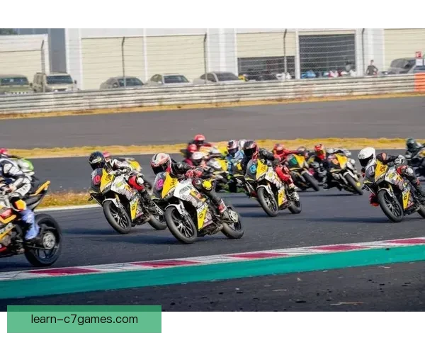 摩托GP赛季最新动态：顶尖车手激烈角逐赛场荣耀